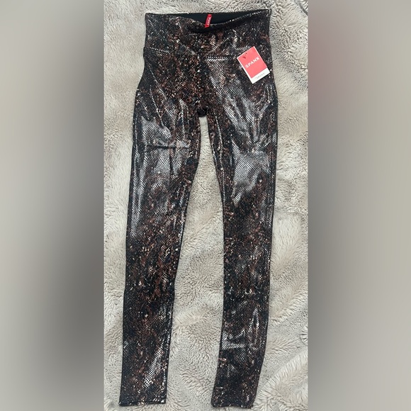 Nwt Spanx women's python/snakeskin leather leggings pants. Size Small - Picture 5 of 10